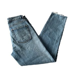 💕 Garage Mom Jeans Straight Leg Raw Hem Medium Wash Size 1